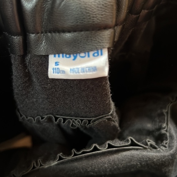 MAYORAL Kid’s Black Pleather Shorts Size 5T - Picture 2 of 4